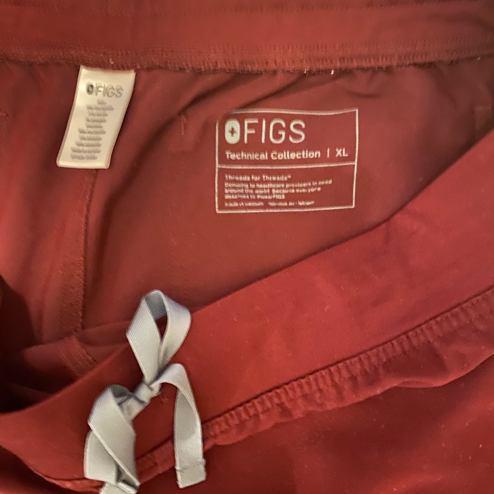 Women’s FIGS Scrub Pants- Livingston
